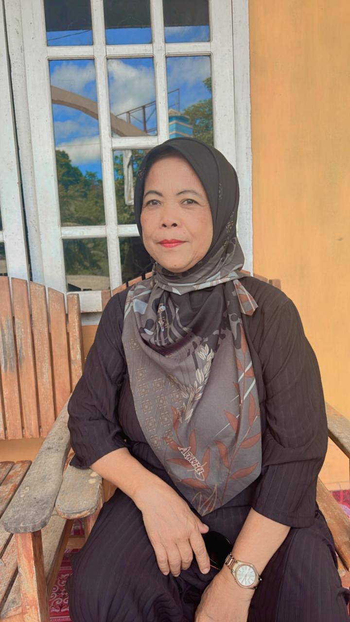HJ.SITTI NURHAYATI,S.Pd